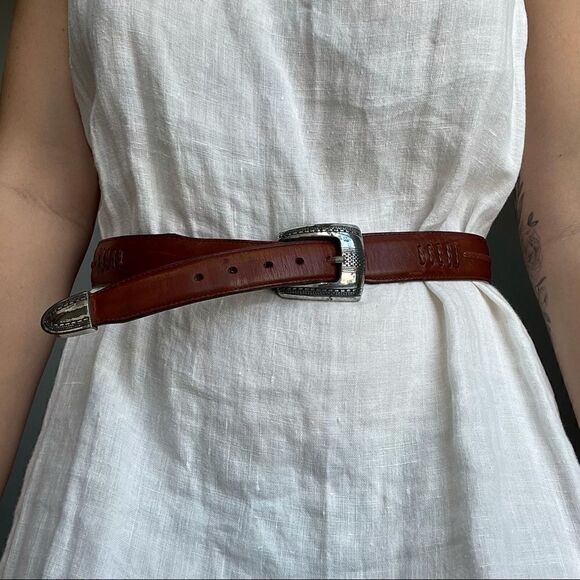 Vintage Women’s 90s Onyx by Brighton Brown Tan Leather Western Cowgirl Belt - Picture 2 of 9